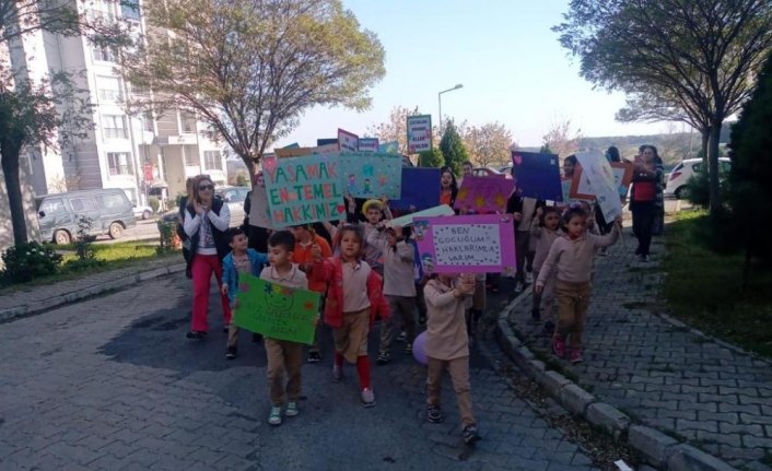 Bafra'da öğrencilerden Dünya Çocuk Hakları Günü etkinliği