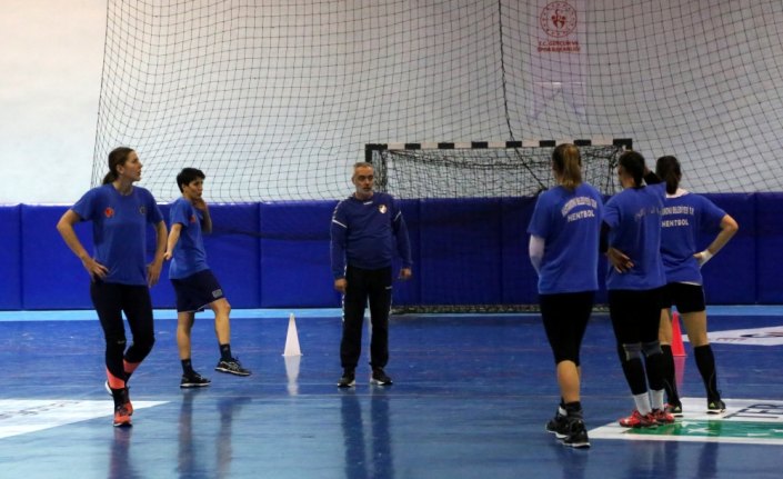 Kastamonu Belediyespor Kadın Hentbol Takımı Avrupa'da iddialı