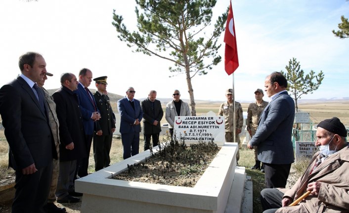 Şehit Recep Eşiyok kabri başında anıldı