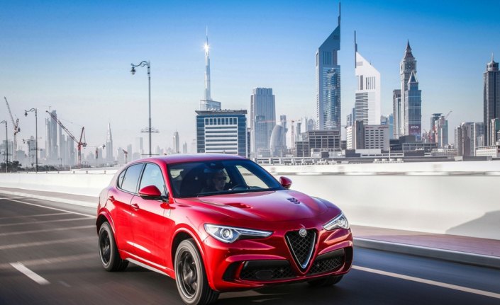 Alfa Romeo Stelvio Quadrifoglio'ya 