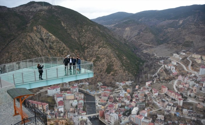 Gümüşhane'deki cam seyir terasının ziyaretçi sayısı 380 bini geçti