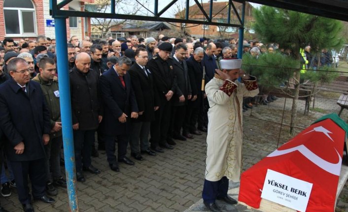 Uyardığı avcılar tarafından vurulan saha bekçisi son yolculuğuna uğurlandı