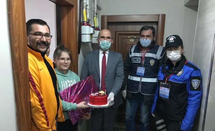 Giresun'da 23 Nisan'da doğan çocuklara doğum günü sürprizi