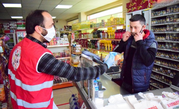 Kızılay esnafa hijyen paketi dağıttı