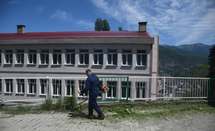 Artvin'de temizlik çalışmaları devam ediyor