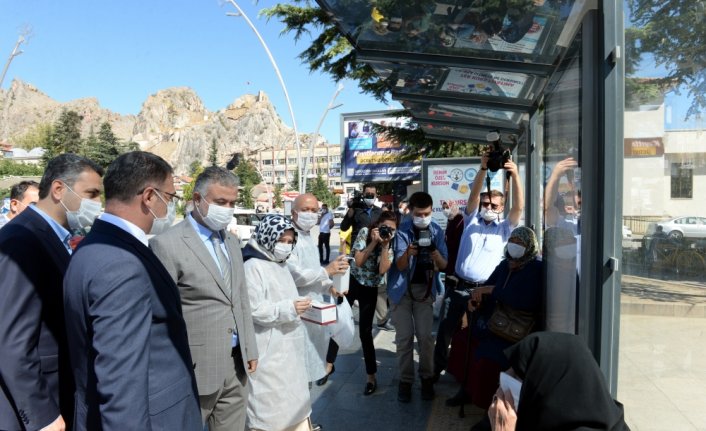 Tokat Valisi Balcı maske ve sosyal mesafe denetimi yaptı