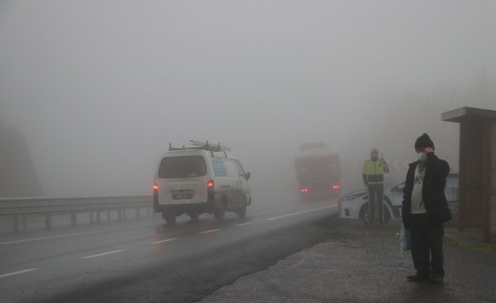 Zonguldak'ta yoğun sis etkili oluyor