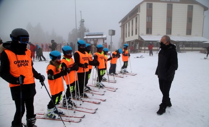 Geleceğin kayakçıları, Ilgaz Dağı'nda yetiştiriliyor