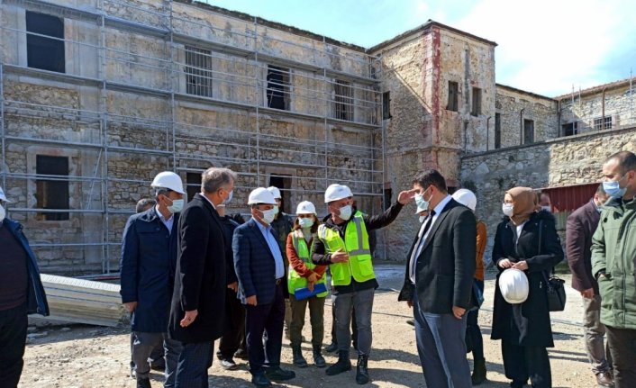 Tarihi Sinop Cezaevi ve Müzesi'nde restorasyon çalışmaları sürüyor