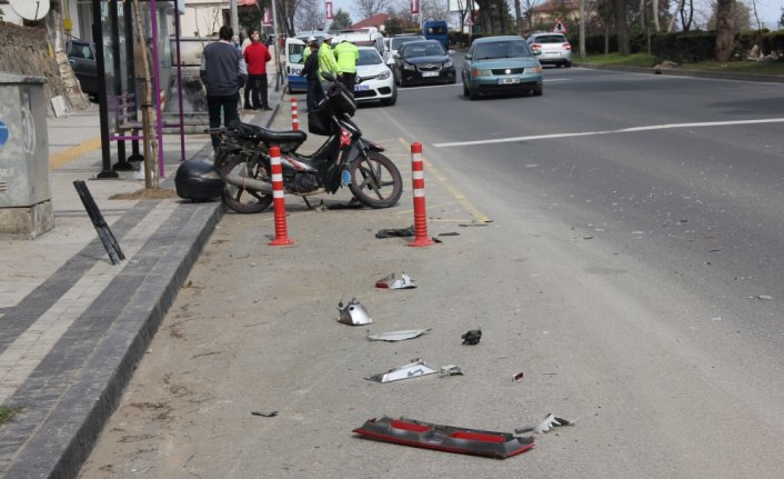 Ünye'de otomobille çarpışan motosikletin sürücüsü yaralandı