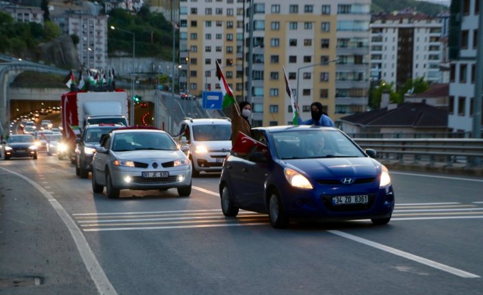 Trabzon'da İsrail'in Filistinlilere saldırıları konvoy oluşturularak protesto edildi