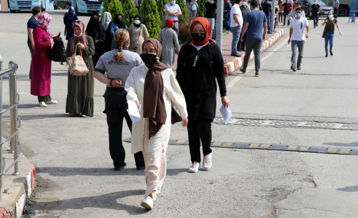 Karabük, Düzce, Zonguldak, Bolu ve Bartın'da üniversite adaylarının YKS heyecanı