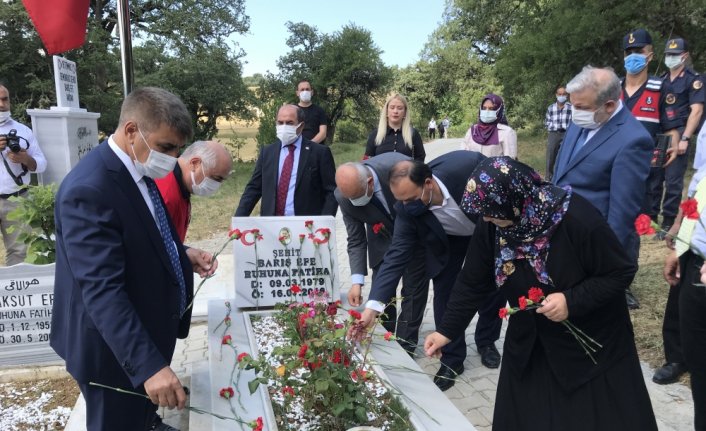 15 Temmuz şehidi Barış Efe Karabük'teki mezarı başında anıldı