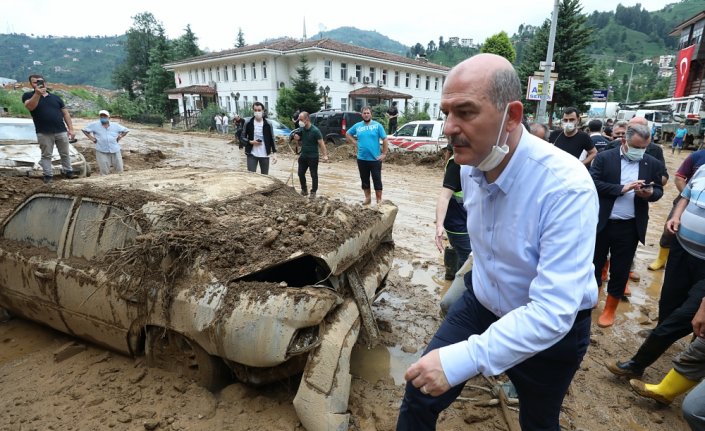 Bakanlar Soylu, Kurum ve Karaismailoğlu, Rize'de afet bölgesinde incelemelerde bulundu