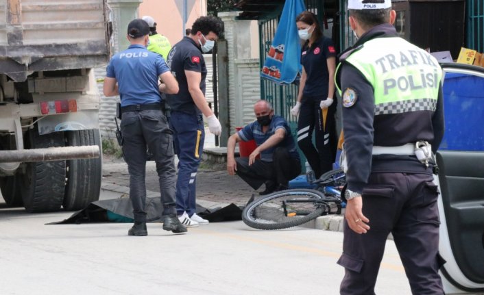 Bolu'da kamyonun çarptığı bisikletli çocuk hayatını kaybetti