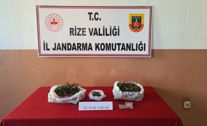 Rize'de 573 gram esrar ele geçirildi