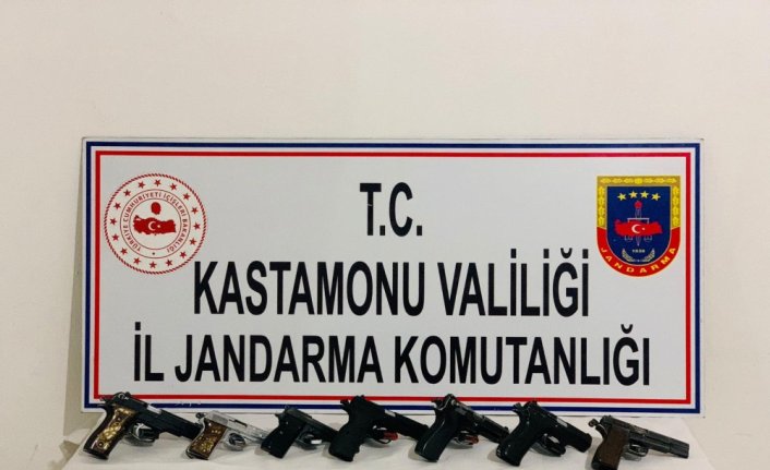 Kastamonu'da düğün eğlencesinde havaya ateş açan 5 kişi gözaltına alındı