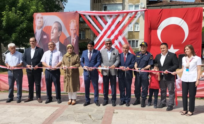 Vezirköprü Halk Eğitimi Merkezinin yıl sonu sergisi açıldı