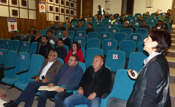 Suluovalı çiftçilere kenevir yetiştiriciliği semineri verildi