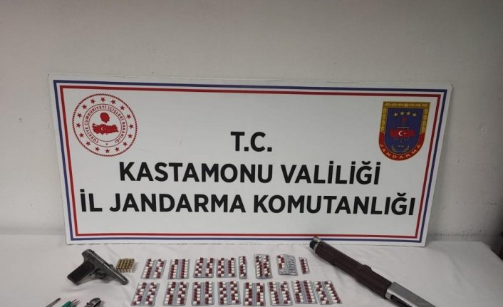 Kastamonu'da düzenlenen uyuşturucu operasyonlarında 2 kişi yakalandı