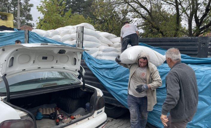 Bolu'da arıcılara toz şeker desteği