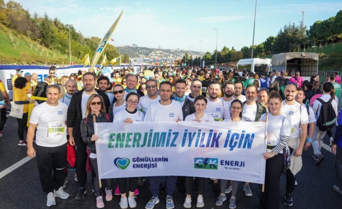 CK Enerji çalışanları İstanbul Maratonu'nda otizmli çocuklar için koştu