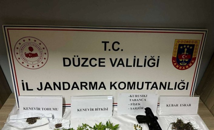 Düzce jandarması operasyonlarıyla uyuşturucuya geçit vermiyor