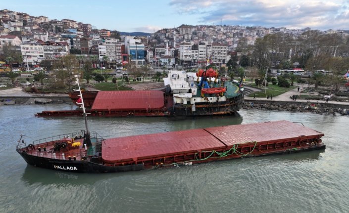 Zonguldak'ta batan geminin personelini arama kurtarma çalışmaları sürüyor