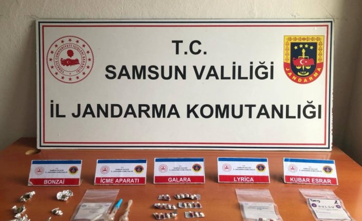 Bafra'da uyuşturucu operasyonlarında 5 zanlı yakalandı