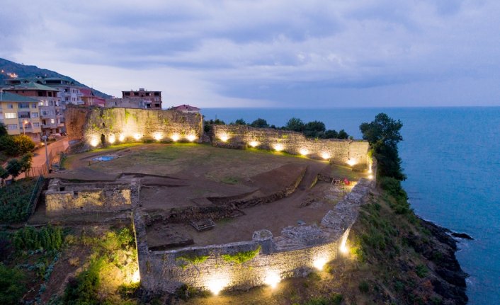 Trabzon'da Akçaabat Kalesi'nin turizme kazandırılması çalışmaları devam ediyor