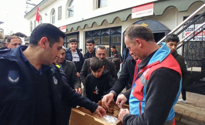 Yeşilyurt Kaymakamlığı “asrın felaketi“nde ölenler için Kur'an okuttu