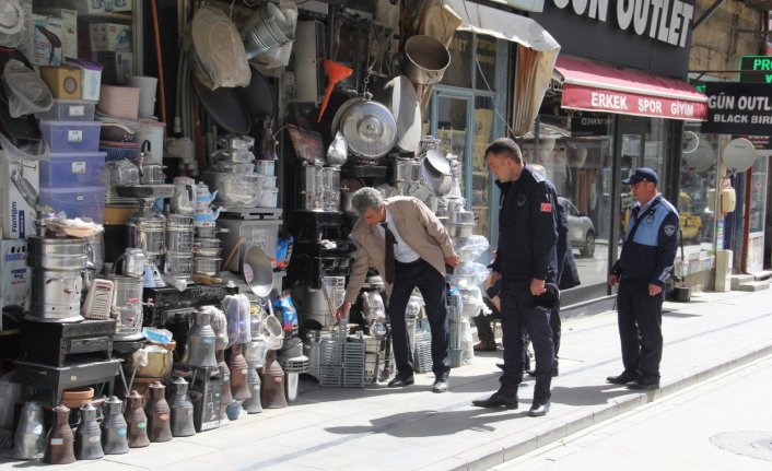 Bayburt Belediyesinden yol ve kaldırım işgallerine karşı denetim