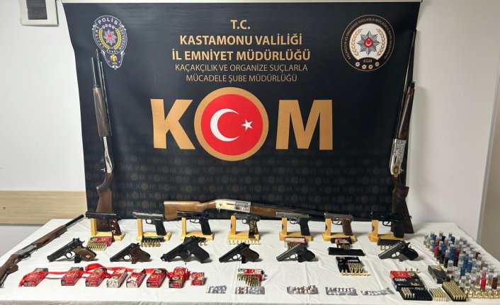 Kastamonu'da düzenlenen kaçak silah operasyonunda 28 kişi gözaltına alındı