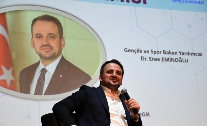 Gençlik ve Spor Bakan Yardımcısı Eminoğlu Düzce'de gençlerle buluştu: