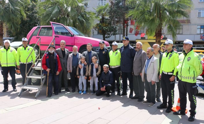 Of’ta vatandaşlara trafik eğitimi verildi