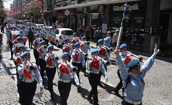 Samsun'da bando eşliğinde “tütünsüz sağlıklı yaşam“ yürüyüşü düzenlendi