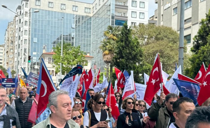 Samsun ve çevre illerde eğitim sendikalarından okul müdürünün öldürülmesine tepki