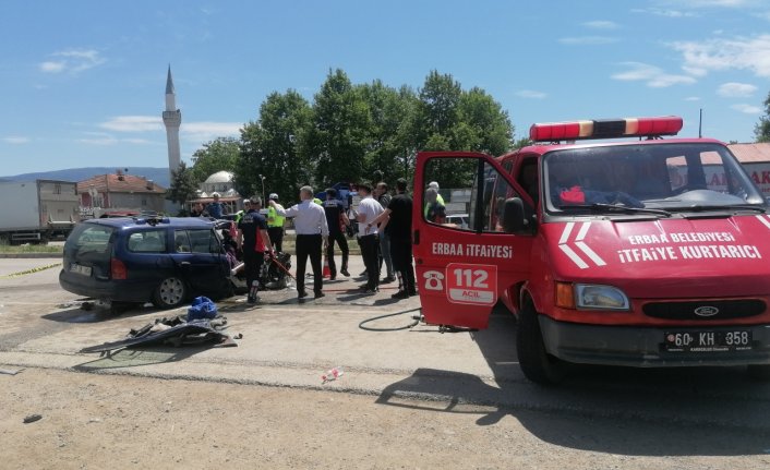 Tokat'ta otomobil kamyonla çarpıştı, 1 kişi öldü, 1 kişi yaralandı
