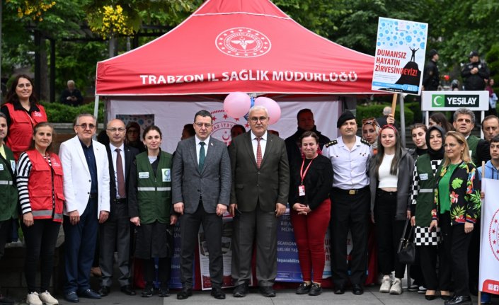 Trabzon'da “Sigarayı bırak sağlıklı yaşamaya bak“ yürüyüşü düzenlendi