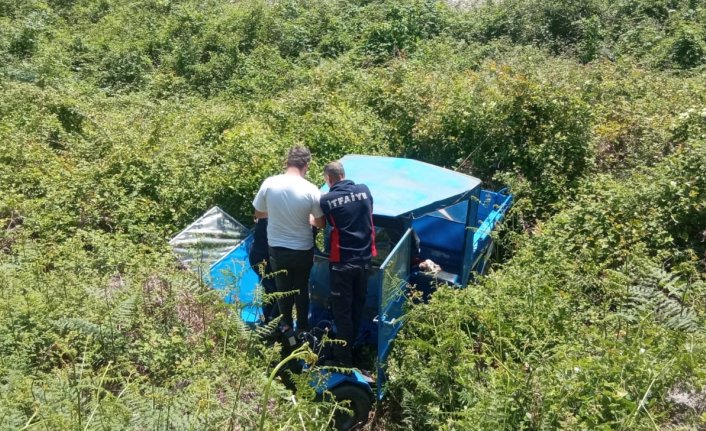 Zonguldak'ta şarampole devrilen tarım aracının sürücüsü öldü