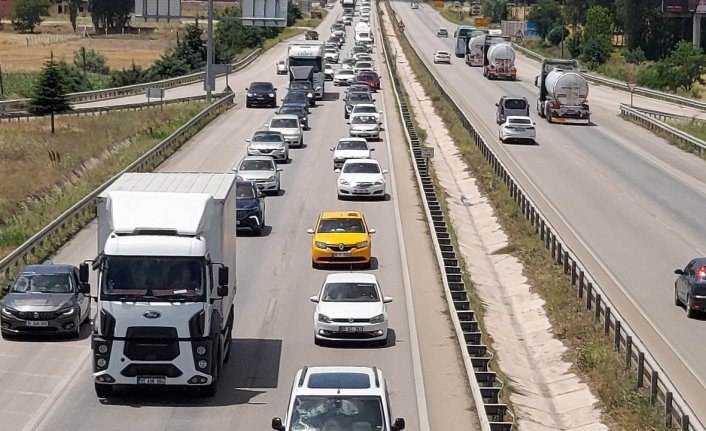 Ankara-Samsun kara yolu Amasya geçişinde trafik önlemleri artırıldı