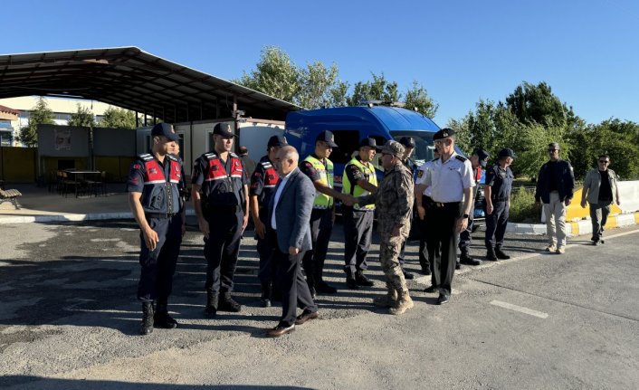 Çorum Valisi Dağlı, Samsun-Ankara kara yolunda trafik denetimi yaptı: