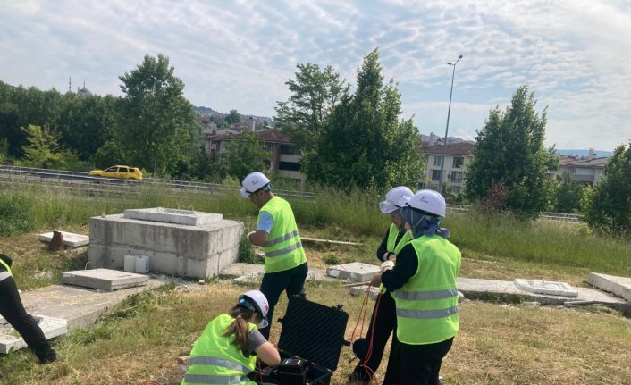 Düzce AFAD ekipleri, hastane personeline arama kurtarma eğitimi verdi