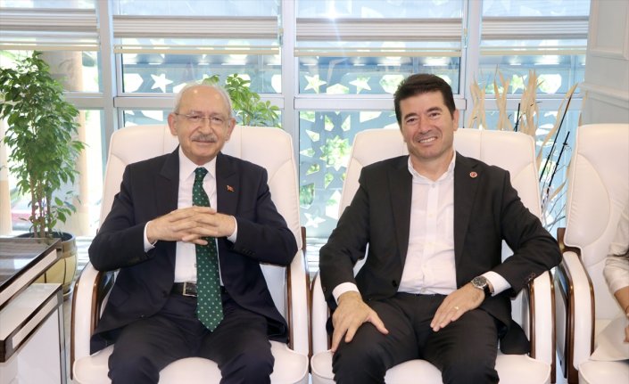 Eski CHP Genel Başkanı Kılıçdaroğlu, Trabzon'da cenaze törenine katıldı