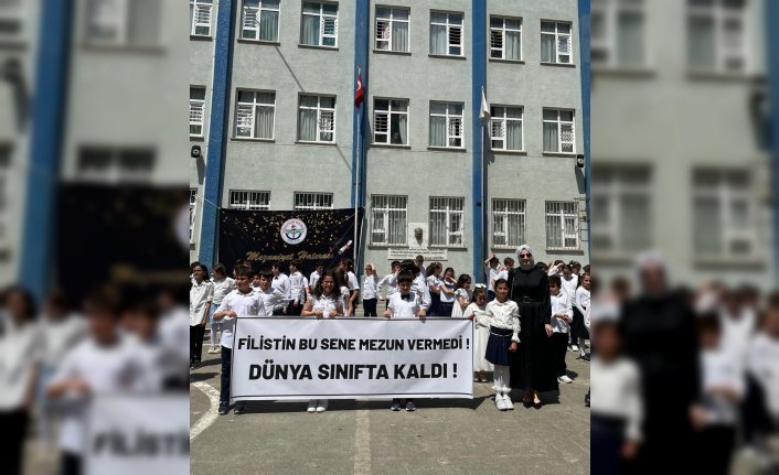 Rize'de ilkokul öğrencilerinden Filistin'e destek