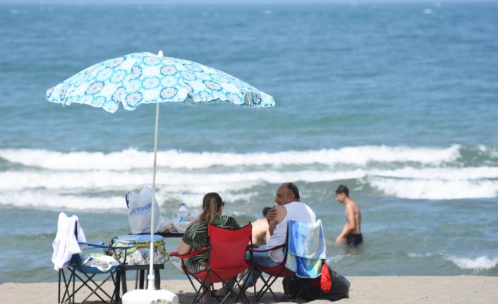 Samsun'da mevsim normallerinin üzerinde sıcaklık etkili oluyor