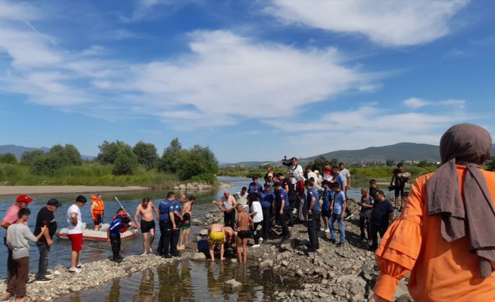 Tokat'ta Kelkit Çayı'na giren genç boğuldu