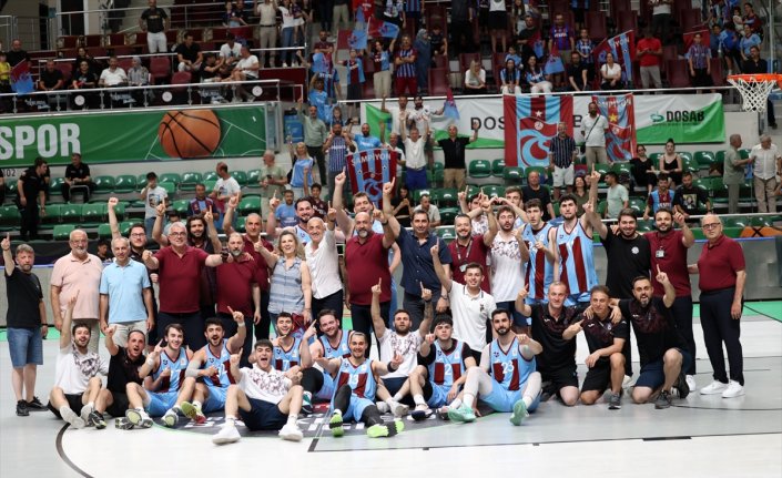 Trabzonspor Basketbol A Takımı, bölgesel ligde şampiyon oldu