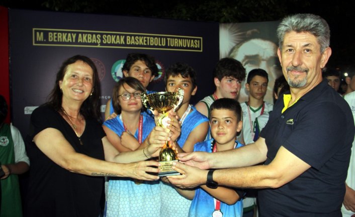 “7. Geleneksel Mustafa Berkay Akbaş Sokak Basketbolu Turnuvası“ sona erdi