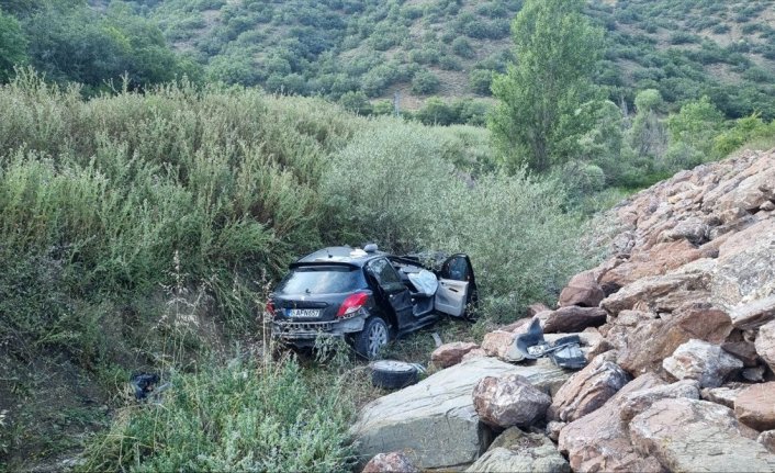 Çorum'da dere yatağına devrilen cipin sürücüsü öldü, 2 kişi yaralandı